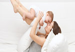 Bi hài bà nội không nhận cháu vì sợ xung khắc