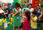 Vinamilk thiết kế sân chơi cho trẻ em Tết Nguyên Đán 2013