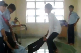 Video: Trò nhảy dây bằng người của học sinh