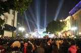 Hàng chục người ngất trong lễ hội đếm ngược chào năm mới