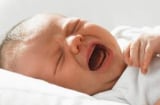 Tiếng khóc giúp trẻ tự ngủ tốt hơn