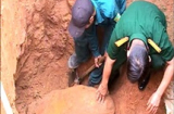 Quảng ngãi: Đào móng nhà phát hiện quả bom nặng nửa tấn