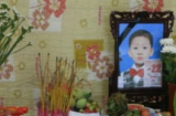 'Ác mẫu' chém con 8 tuổi tới chết: Phải khởi tố tội “Giết người”