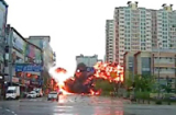 Hãi hùng trực thăng cứu hộ Hàn Quốc nổ tung gần trường học