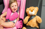5 mẹo đảm bảo an toàn cho trẻ trên ô tô
