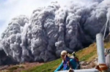 Núi lửa phun ở Nhật Bản: 31 người chết, nhiều người mắc kẹt