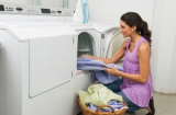 7 sai lầm khi giặt máy khiến hỏng quần áo