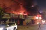 Hàng loạt gara, nhà hàng gần Keangnam chìm trong biển lửa