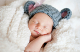 2 sai lầm có thể gây chết trẻ khi cho bé ngủ mùa đông
