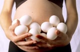 2 bài thuốc hay từ trứng gà cực tốt cho mẹ bầu
