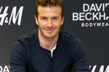 Cận cảnh vẻ đẹp trai, lịch lãm của David Beckham ở Hà Nội