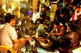 Điểm danh những phiên chợ quê “lạ” đời nhất ở Việt Nam
