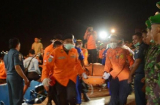 Nạn nhân QZ8501 còn sống sau khi máy bay rơi xuống biển