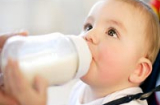 6 không khi cho trẻ dùng sữa bột
