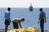 QZ8501 gặp nạn: Quân đội Indonesia dừng chiến dịch tìm kiếm