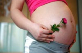 7 dấu hiệu báo mẹ mang thai đôi