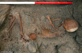 Phát hiện hài cốt thiếu niên cổ đại vùi dưới cát 4.000 năm