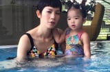 Siêu mẫu Xuân Lan và con gái 'xin bơi ké' bể bơi nhà Hồ Ngọc Hà