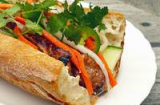 Bánh mì chứa phụ gia gây ung thư?