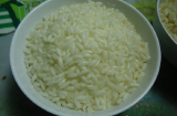 4 cách phân biệt gạo thật và gạo nhựa Trung Quốc