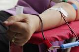 Sốc: Nam sinh bán máu mua son tặng bạn gái hot girl ở Hà Nội