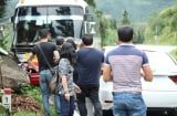 Xe chở Quang Lê gây tai nạn, nạn nhân xin chụp hình thần tượng
