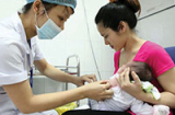 'Cháy' vắc xin 6 trong 1: Nhân viên y tế 'chém' 3 triệu một mũi