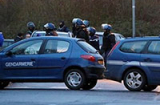 Bắt cóc ở Paris, 18 người bị giữ làm con tin