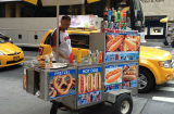 Hotdog tại New York: Ông Hoàng trên đường phố