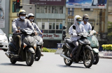 Nhiều người cận thị sẽ bị cấm lái xe máy