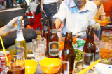 Các gia đình ở Việt Nam chi tiền mua rượu bia nhiều hơn sữa