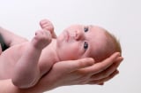 Thói quen ngủ 'đặc biệt' của trẻ sơ sinh mẹ cần biết