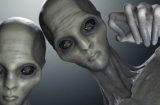 Hai người phụ nữ tuyên bố có con với người ngoài hành tinh