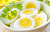 Tại sao các chuyên gia sức khỏe khuyên bạn nên ăn trứng luộc?