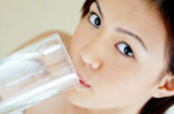 4 thói quen uống nước gây hại nghiệm trọng cho sức khoẻ của bạn