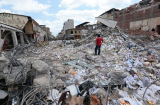 Động đất mạnh ở Ecuador: Quốc tang 8 ngày tưởng nhớ nạn nhân