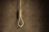Nữ sinh lớp 12 treo cổ tự tử trong nhà