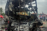 Hé lộ hồ sơ 3 xe đâm nhau cháy rụi, 12 người ch.ết ở Bình Thuận