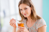 Uống nước ấm pha mật ong buổi sáng tốt hơn nhân sâm, thuốc bổ