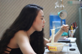 Sốc: Cuộc sống ở trọ 10m2 ăn mì gói của hotgirl Linh Miu