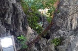 Lạng Sơn: Tảng đá nghiêng chờ đổ úp xuống trường mầm non
