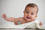 Chăm sóc trẻ sơ sinh 8 tuần tuổi như thế nào?