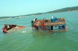 Thanh Hóa: 2 thuyền bị chìm, 8 ngư dân gặp nạn