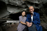 Câu chuyện cổ tích tình yêu giữa đời thường: Tình yêu của cặp vợ chồng già trong hang đá gần cả đời người