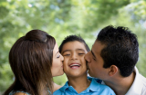 Top 5 điều yêu thương bố mẹ nên làm cho con mỗi ngày