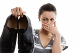 8 mẹo giúp khử mùi hôi giày hiệu quả