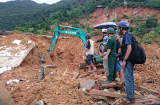 Nguyên nhân sạt lở núi kinh hoàng ở Nha Trang là do mưa lớn kéo dài