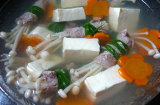 Công thức nấu canh thịt bò cuộn nấm kim châm thơm ngon bổ dưỡng cho ngày hè