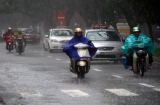 Cảnh báo mưa dông diện rộng khu vực nội thành Hà Nội