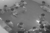 Lại xuất hiện clip giáo viên mầm non ngược đãi trẻ nghi ở Hà Nội